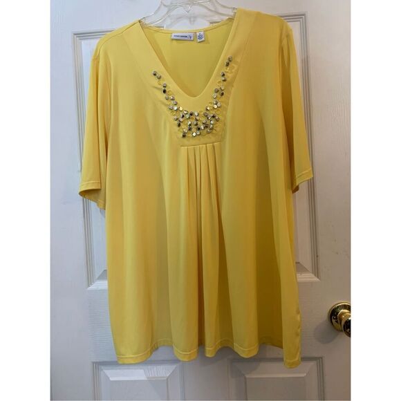SUSAN GRAVER TOP YELLOW EMBELLISHED NECKLINE LIQUID KNIT SHORT SLEEVE SZ XL - Picture 2 of 10